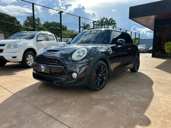 MINI COOPER 2.0 JOHN COOPER WORKS 16V TURBO GASOLINA 2P AUTOMATICO