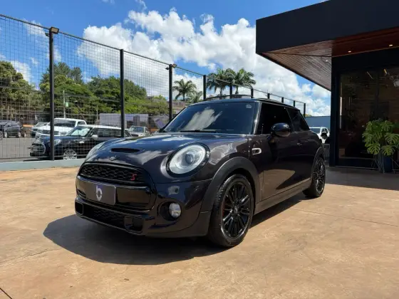 MINI COOPER 2.0 JOHN COOPER WORKS 16V TURBO GASOLINA 2P AUTOMATICO