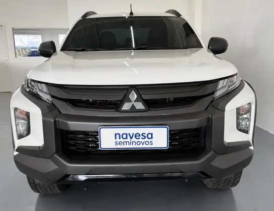 MITSUBISHI L200 TRITON 2.4 16V TURBO DIESEL OUTDOOR GLS CD 4X4 AUTOMÁTICO