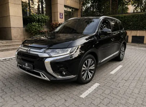 MITSUBISHI OUTLANDER 2.0 MIVEC GASOLINA HPE AUTOMÁTICO