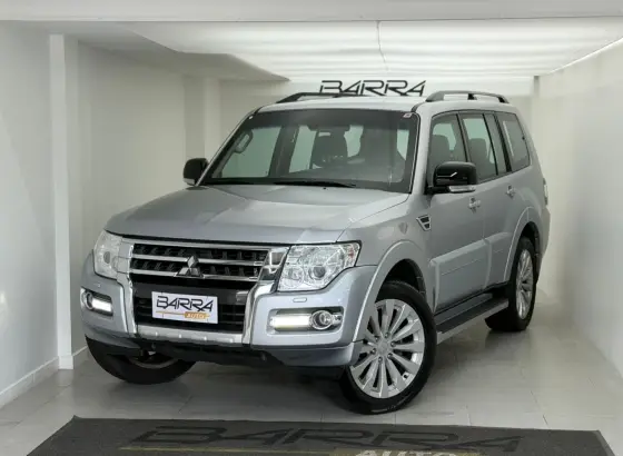 MITSUBISHI PAJERO 3.2 HPE 4X4 7 LUGARES 16V TURBO INTERCOOLER DIESEL 4P AUTOMÁTICO