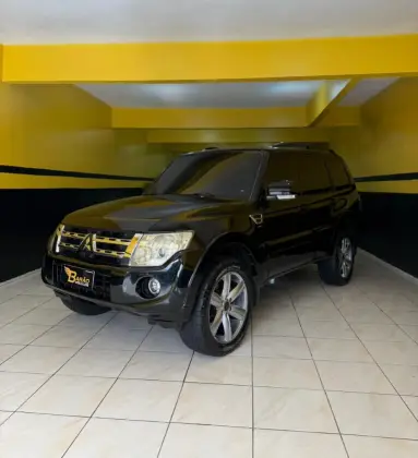 MITSUBISHI PAJERO FULL 3.2 HPE 4X4 16V TURBO INTERCOOLER DIESEL 4P AUTOMÁTICO