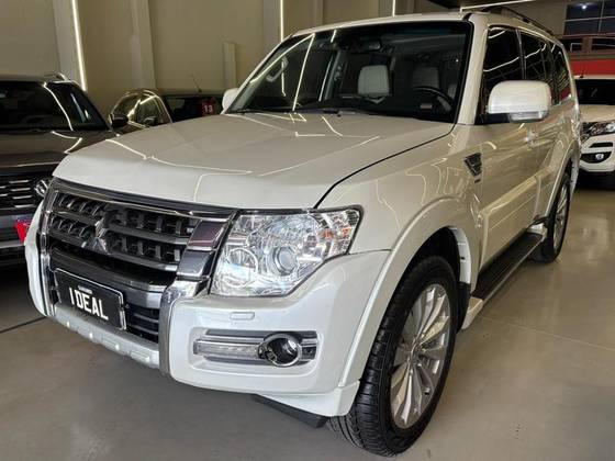 MITSUBISHI PAJERO FULL 3.8 HPE 4X4 V6 24V GASOLINA 4P AUTOMÁTICO