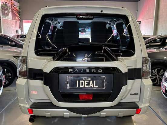 MITSUBISHI-PAJERO FULL-3.8 HPE 4X4 V6 24V GASOLINA 4P AUTOMÁTICO MITSUBISHI-PAJERO FULL-2017