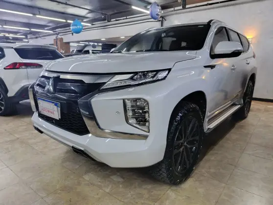 MITSUBISHI PAJERO SPORT 2.4 16V MIVEC TURBO DIESEL LEGEND AWD AUTOMÁTICO