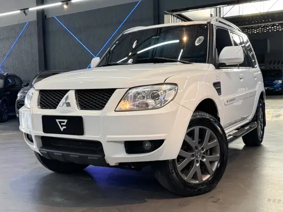 MITSUBISHI PAJERO TR4 2.0 4X2 16V 140CV FLEX 4P MANUAL