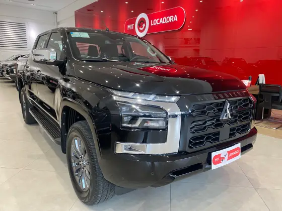 MITSUBISHI TRITON 2.4 BITURBO DIESEL CD HPE-S 4X4 AUTOMÁTICO
