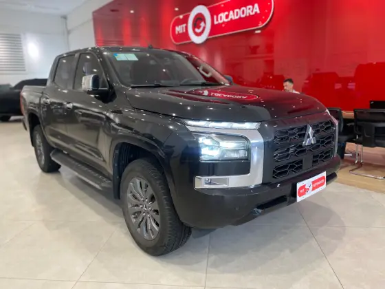 MITSUBISHI TRITON 2.4 BITURBO DIESEL CD HPE-S 4X4 AUTOMÁTICO