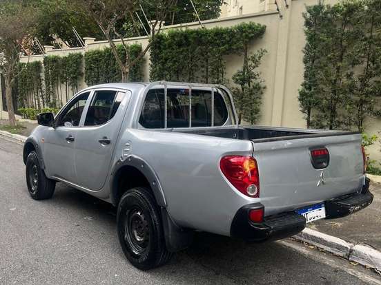 MITSUBISHI-L200 TRITON-3.2 GL 4X4 CD 16V TURBO INTERCOLER DIESEL 4P MANUAL MITSUBISHI-L200 TRITON-2017