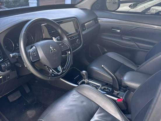 MITSUBISHI-OUTLANDER-2.0 MIVEC GASOLINA HPE AUTOMÁTICO MITSUBISHI-OUTLANDER-2019