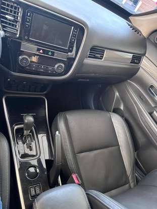 MITSUBISHI-OUTLANDER-2019