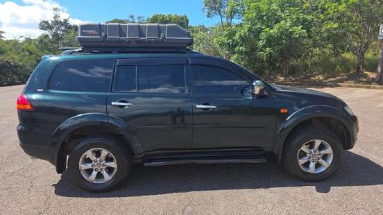 MITSUBISHI-PAJERO DAKAR-2011