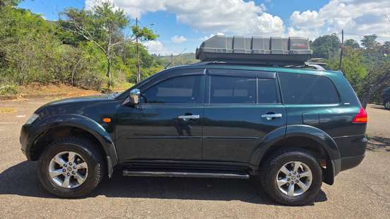 MITSUBISHI-PAJERO DAKAR-3.2 HPE 4X4 7 LUGARES 16V TURBO INTERCOOLER DIESEL 4P AUTOMÁTICO MITSUBISHI-PAJERO DAKAR-2011