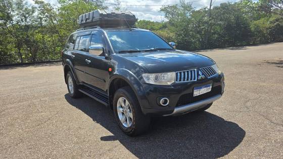 MITSUBISHI PAJERO DAKAR 3.5 HPE 7 LUGARES 4X4 V6 24V FLEX 4P AUTOMÁTICO