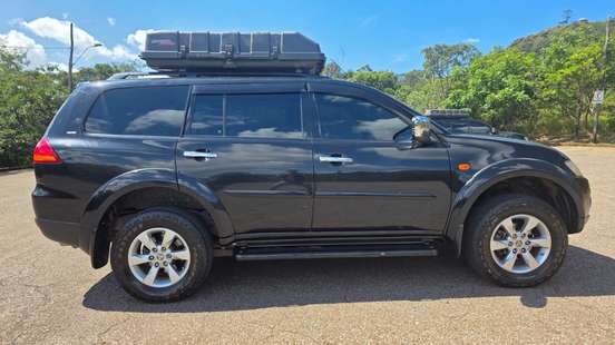 MITSUBISHI-PAJERO DAKAR-2013