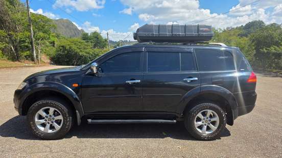 MITSUBISHI-PAJERO DAKAR-3.5 HPE 7 LUGARES 4X4 V6 24V FLEX 4P AUTOMÁTICO MITSUBISHI-PAJERO DAKAR-2013