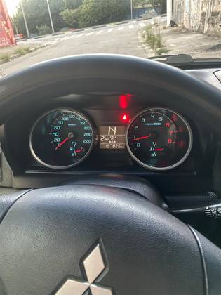 MITSUBISHI PAJERO TR4 2.0 4X4 16V 140CV FLEX 4P AUTOMÁTICO