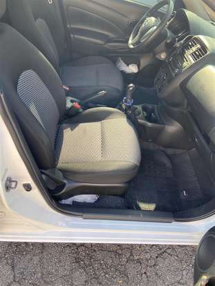 NISSAN-VERSA-2019
