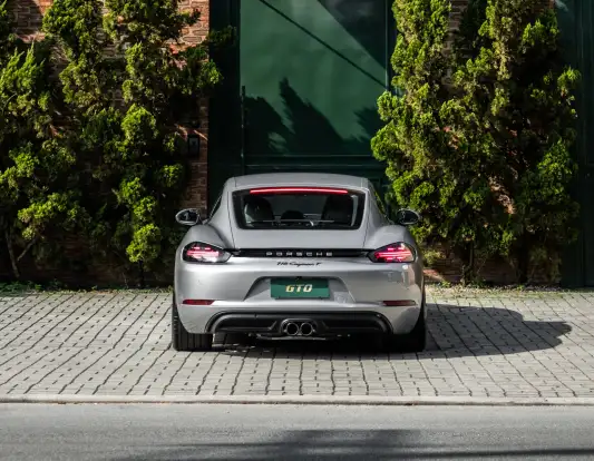 PORSCHE-718-2023
