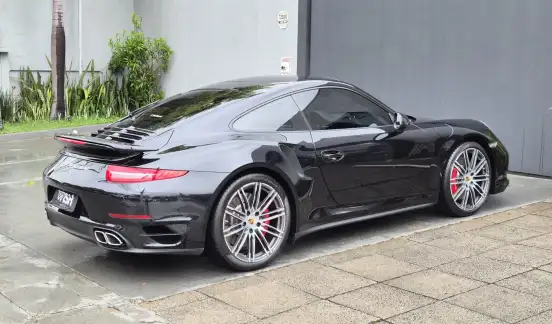 PORSCHE-911-2014