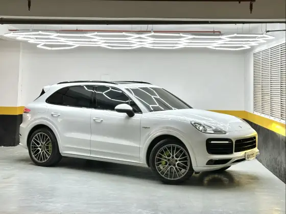 PORSCHE CAYENNE 3.0 V6 E-HYBRID PLATINUM EDITION AWD TIPTRONIC S