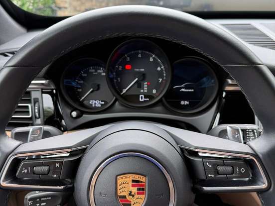 PORSCHE-MACAN-2.0 TURBO GASOLINA PDK PORSCHE-MACAN-2022