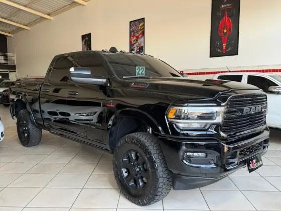 RAM 3500 6.7 I6 TURBO DIESEL LARAMIE NIGHT EDITION CD 4X4  AUTOMÁTICO