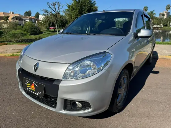 RENAULT SANDERO 1.6 EXPRESSION 8V FLEX 4P MANUAL