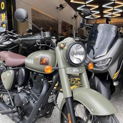 ROYAL ENFIELD-CLASSIC 350 SIGNALS-2024