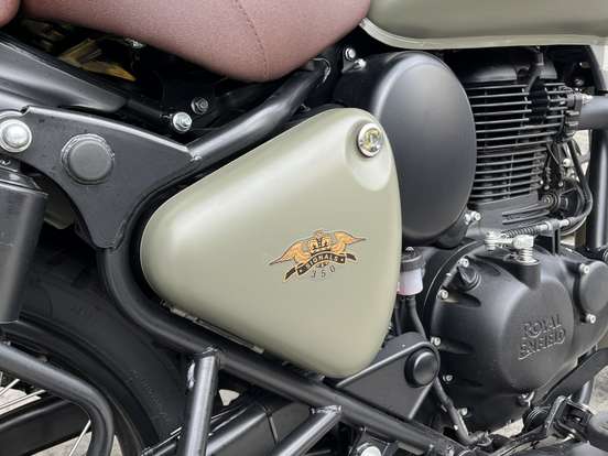 ROYAL ENFIELD-CLASSIC 350 SIGNALS ROYAL ENFIELD-CLASSIC 350 SIGNALS-2024
