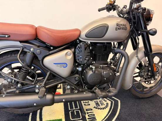 ROYAL ENFIELD-CLASSIC 350-2024