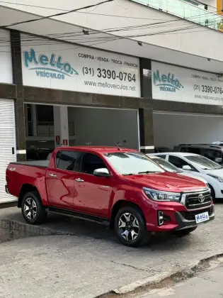 TOYOTA HILUX 2.8 SRX 4X4 CD 16V DIESEL 4P AUTOMÁTICO
