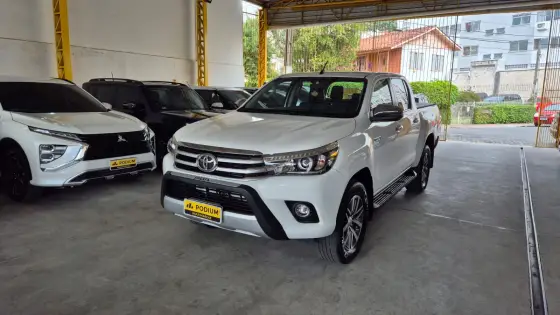 TOYOTA HILUX 2.8 SRX 4X4 CD 16V DIESEL 4P AUTOMÁTICO