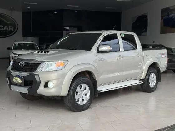 TOYOTA HILUX 3.0 SRV 4X4 CD 16V TURBO INTERCOOLER DIESEL 4P AUTOMÁTICO