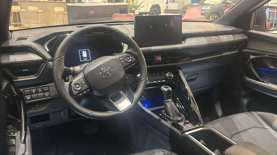 TOYOTA-YARIS CROSS-2026