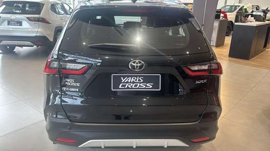 TOYOTA-YARIS CROSS-2026