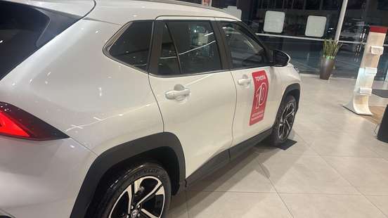 TOYOTA-YARIS CROSS-2026