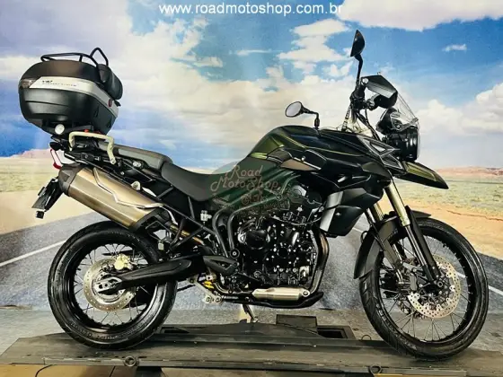 TRIUMPH TIGER 800XC TRIUMPH TIGER 800XC