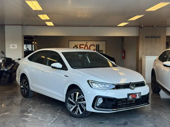VOLKSWAGEN VIRTUS 1.0 200 TSI HIGHLINE AUTOMÁTICO