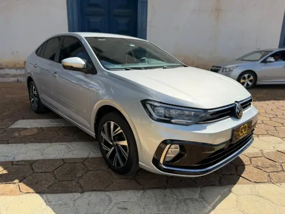 VOLKSWAGEN VIRTUS 1.0 200 TSI HIGHLINE AUTOMÁTICO