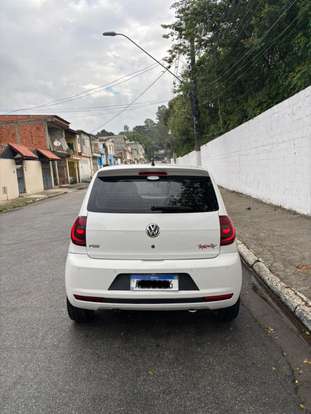 VOLKSWAGEN-FOX-2013