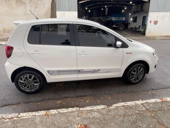 VOLKSWAGEN-FOX-2013