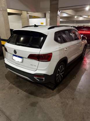 VOLKSWAGEN-TAOS-2024