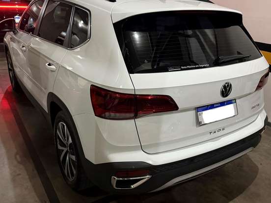 VOLKSWAGEN-TAOS-1.4 250 TSI TOTAL FLEX COMFORTLINE AUTOMÁTICO VOLKSWAGEN-TAOS-2024