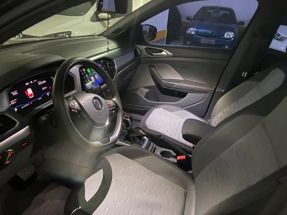 VOLKSWAGEN T-CROSS 1.0 200 TSI TOTAL FLEX COMFORTLINE AUTOMÁTICO