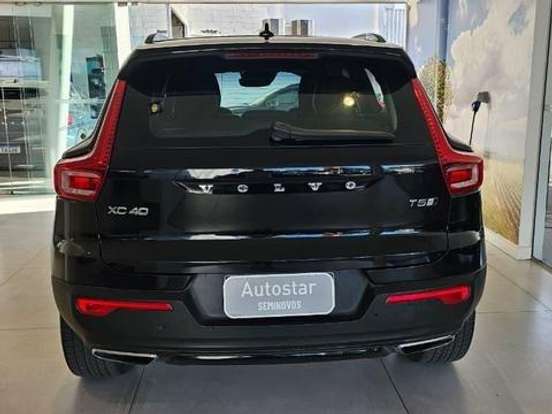 VOLVO-XC40-1.5 T5 RECHARGE R-DESIGN GEARTRONIC VOLVO-XC40-2019