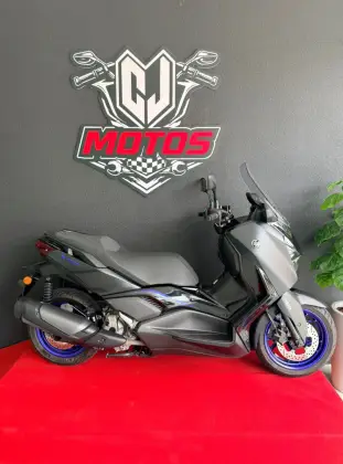 YAMAHA XMAX 300 CONNECTED ABS 