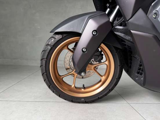 YAMAHA-NMAX CONNECTED 160 ABS-2025