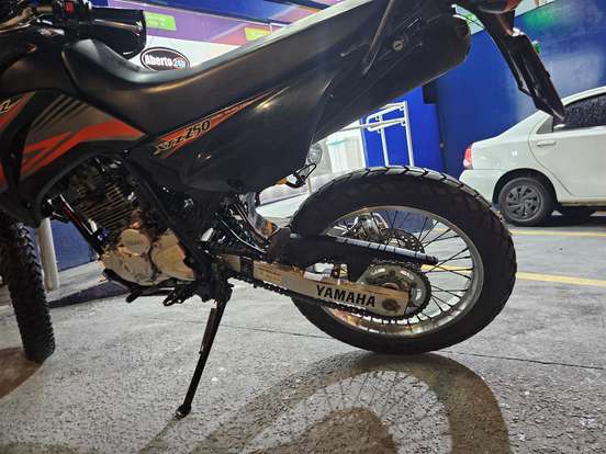 YAMAHA-XTZ 250 LANDER-2013