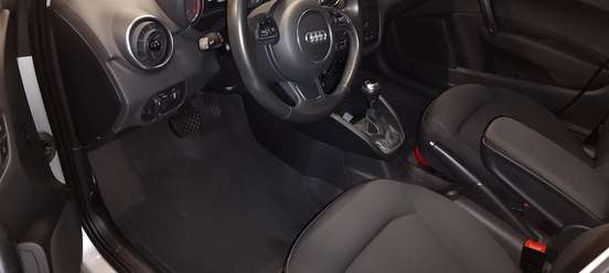 AUDI-A1-2012